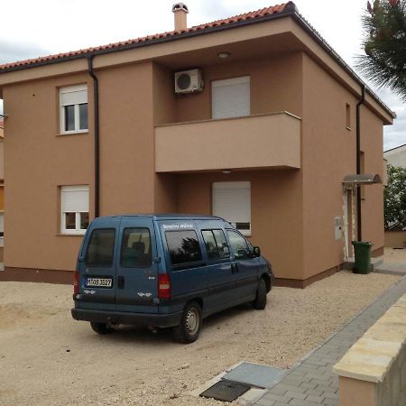 Apartment Matic Vrsi Exterior photo
