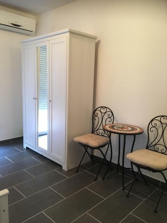 Apartment Matic Vrsi Exterior photo