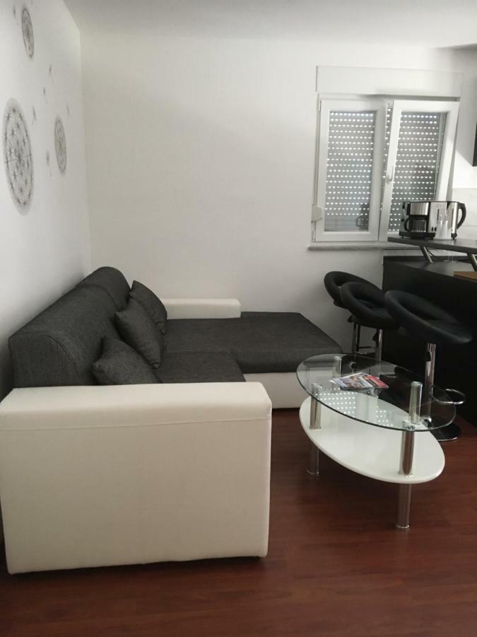 Apartment Matic Vrsi Exterior photo